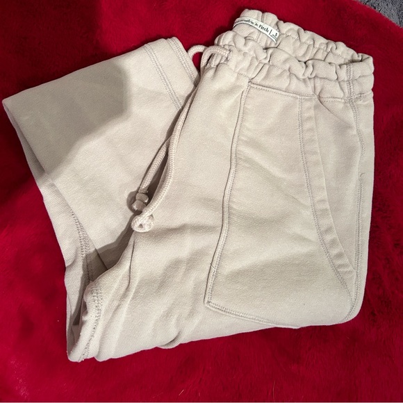 Abercrombie Joggers - Picture 1 of 11
